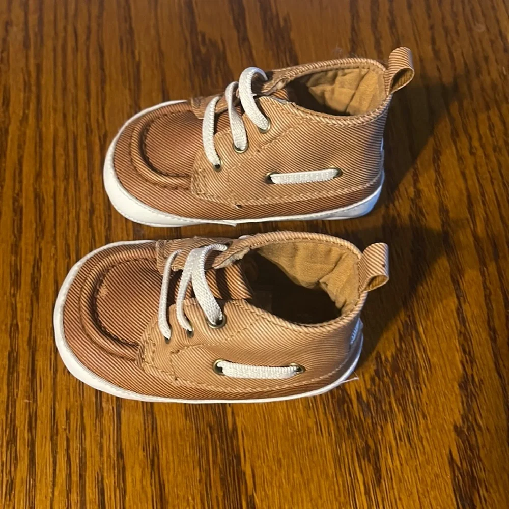 Used - Picture 1 of 3